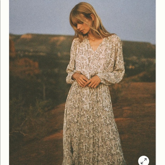 Anthropologie Dresses & Skirts - Anthro Current Air Olivia Snake-printed Midi Dress